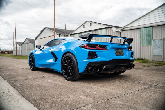 3.0 Inch Muffler Delete Cat-Back Exhaust System with AFM Valve with 4.5 Inch Carbon Fiber and Bla...