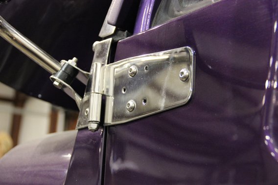 Jeep CJ/YJ Door Hinge Set 4 Pieces 76-93 CJ and Wrangler YJ Polished Silver Kentrol