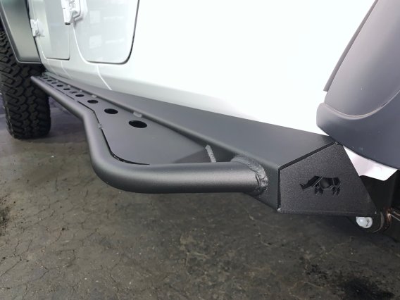 Gladiator Side Step Rock Slider 20-Pres Jeep Gladiator Black Powdercoat American Trail Products