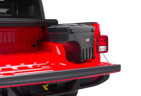 UND SwingCase Boxes