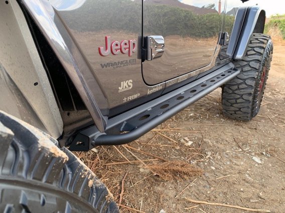 Jeep JL Side Step Rock Slider For 18-Pres Wrangler JL Black Powder Coated American Trail Products
