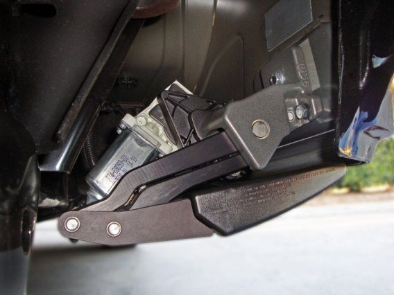 AMP PowerStep Plug N Play
