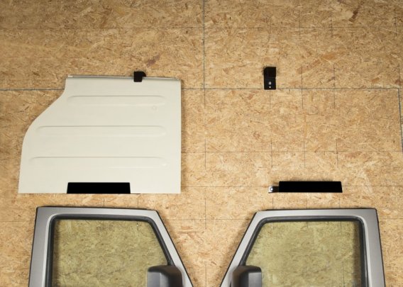 RUG Door Hardware