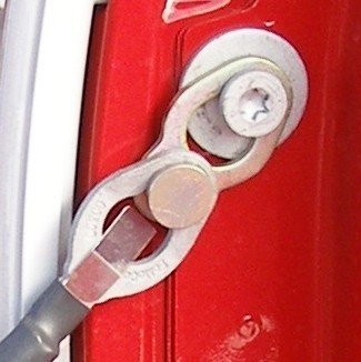 Drop Link Kit Ford Dodge Is Attached To Tailgate Cables To Allow It To Drop To A Lower Than Conve...