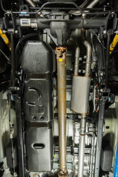 Violator Muffler Kit 09-18 Ram Hemi Split Rear Dual Exit Intermediate Pipe 3 in Hardware And Muff...