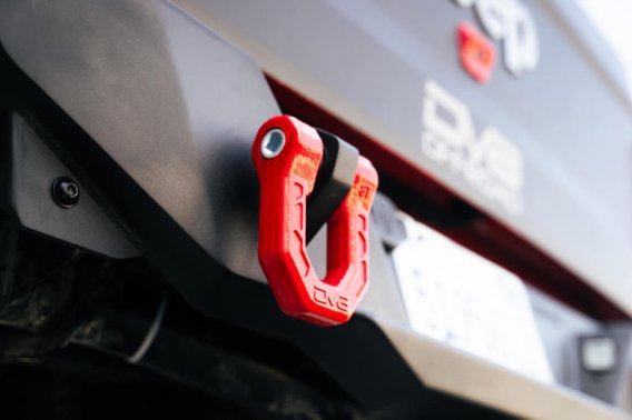 DV8 Shackles