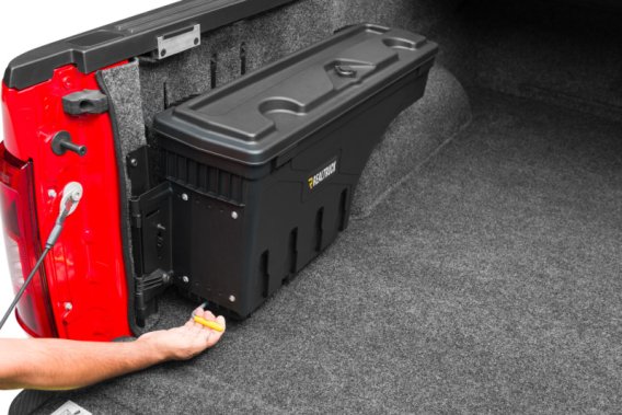 UND SwingCase Boxes